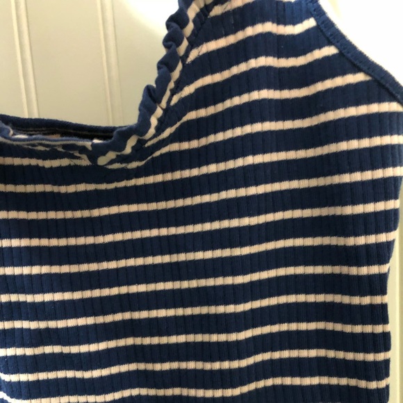 Top Shop Ruffled V neck Ribbed Tank - Picture 2 of 4